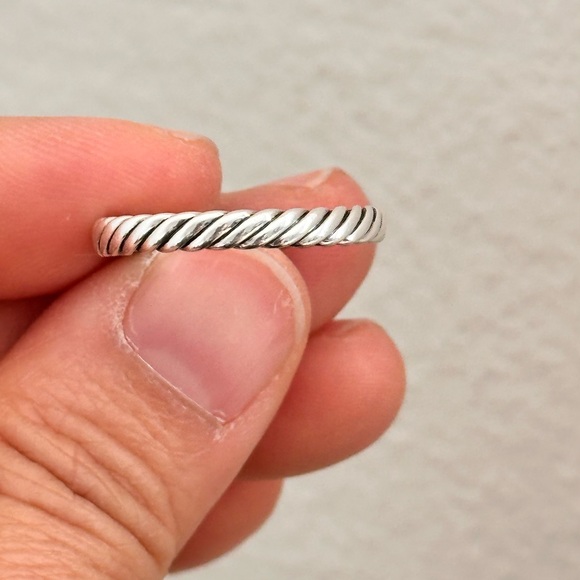 Ring - Picture 5 of 5